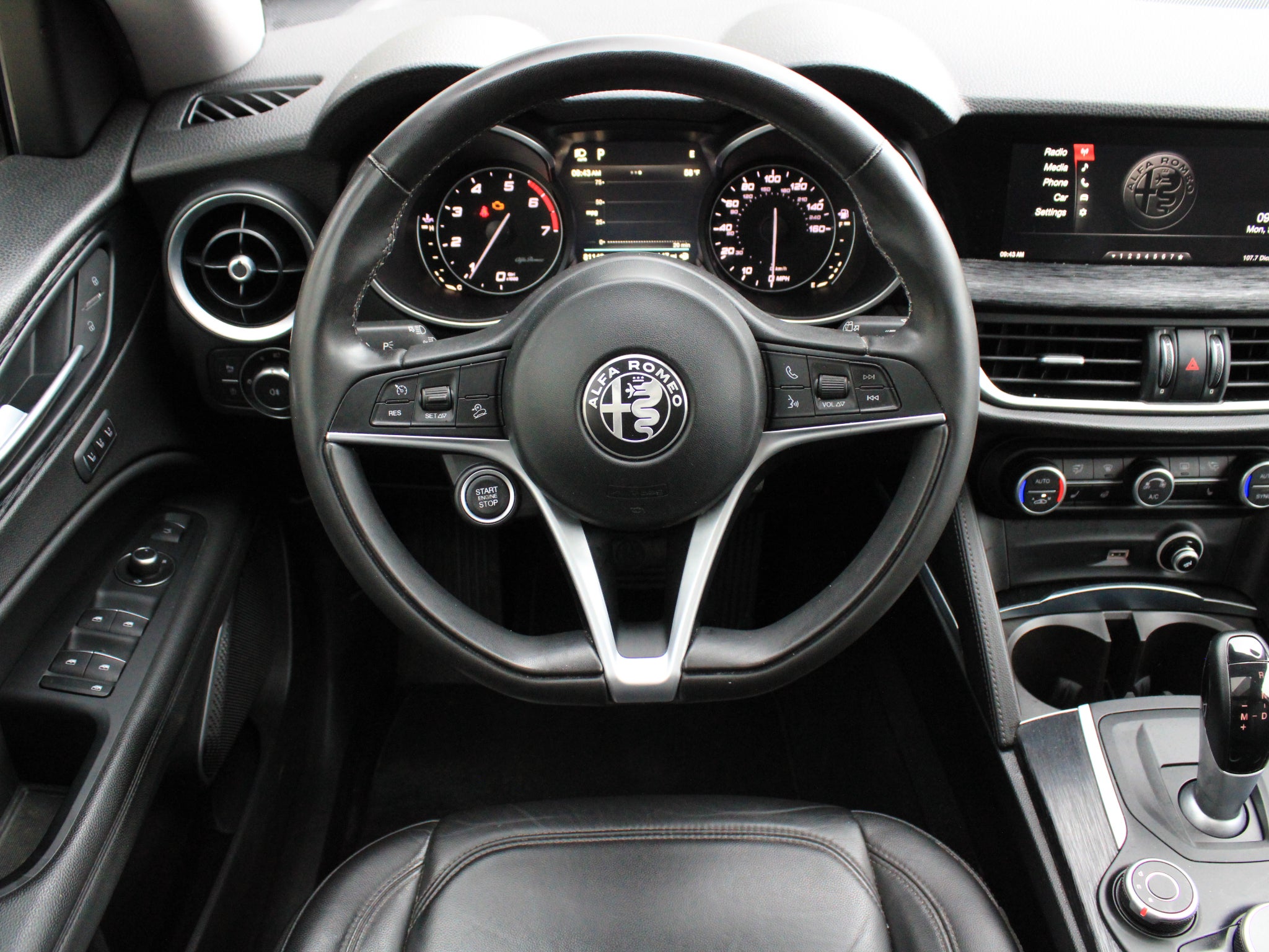 2019 Alfa Romeo Stelvio Base