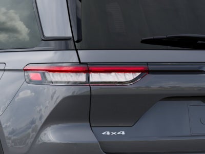 2027 Jeep Grand Cherokee GRAND CHEROKEE LAREDO X 4X4