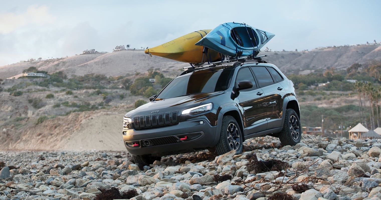 2022 Jeep Cherokee exterior with roof rack